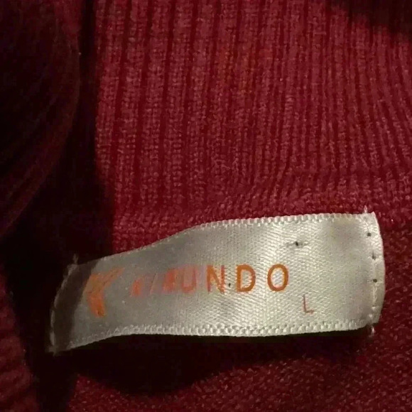 Kirundo woman’s sweater large - Picture 7 of 7